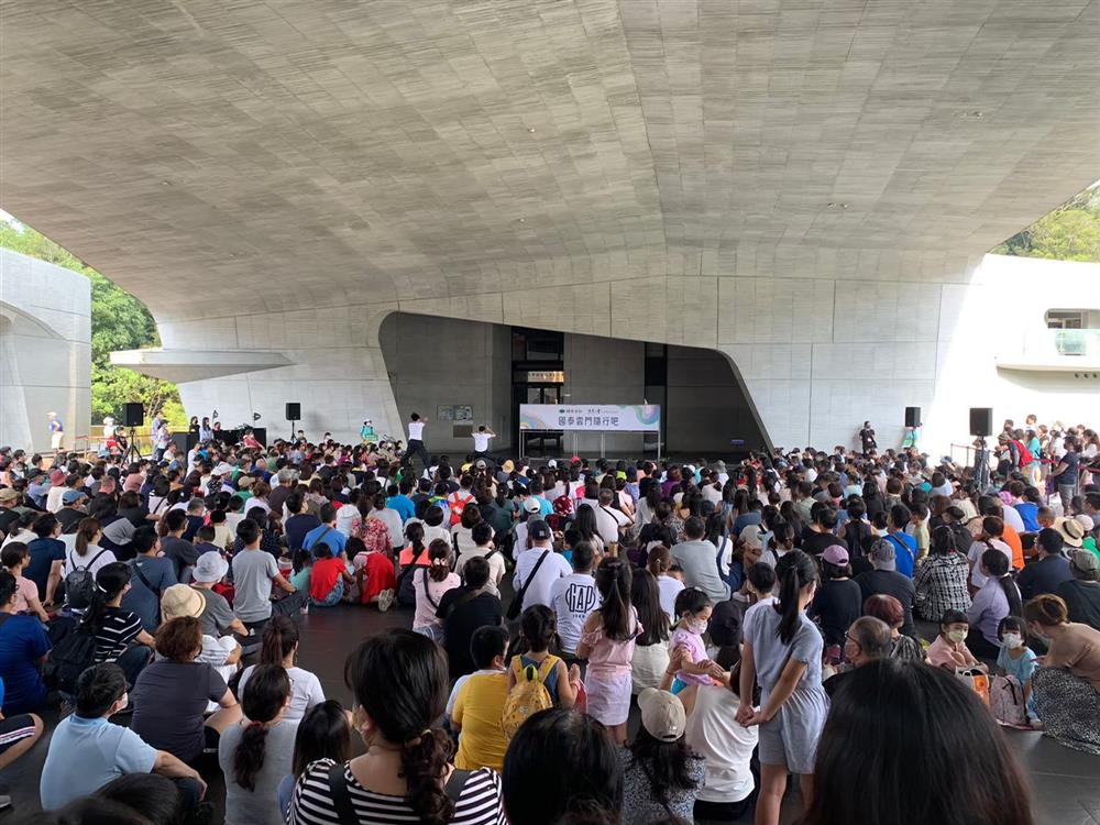 《十三聲》劇照_雲門基金會提供 攝影 李佳曄