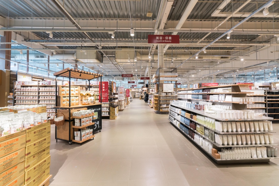 小檔MUJI無印良品 大潤發中壢門市MUJI無印良品大潤發中壢門市寬闊的賣場內實景 (1)