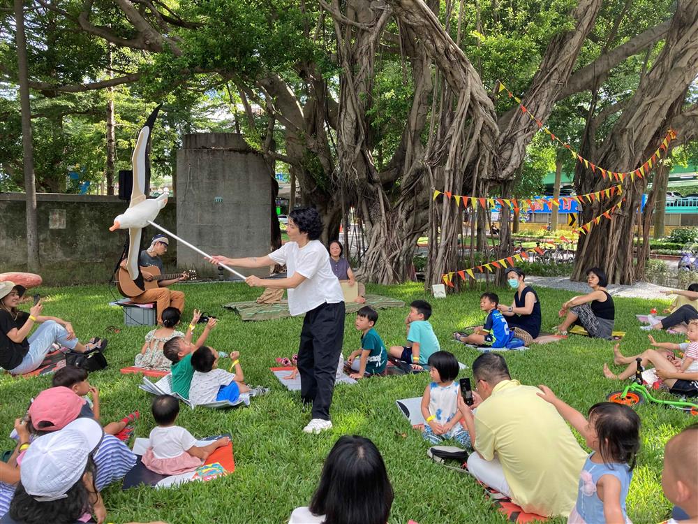 02-2 不想睡遊戲社《樹下請聽我說》，圖片由C-LAB提供。