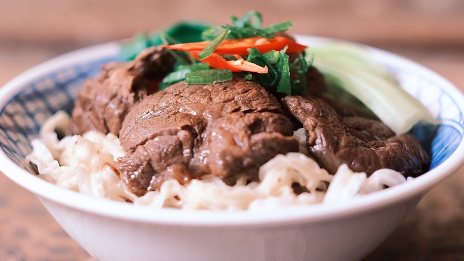 小檔屾屾市 she n market必比登推薦「阿村牛肉湯」