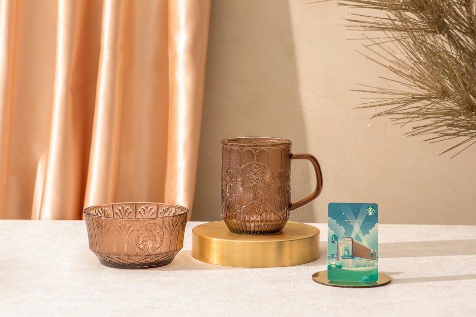 小檔星巴克桃園春日門市星巴克桃園春日門市首賣商品情境圖