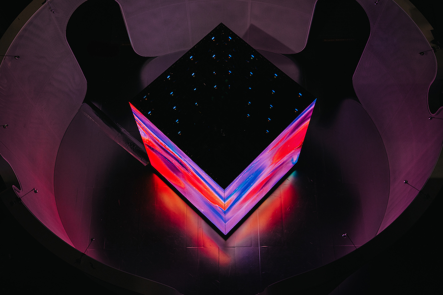 勤美誠品TMI太空說_宏觀下的宇宙，正等待著接收你的心情