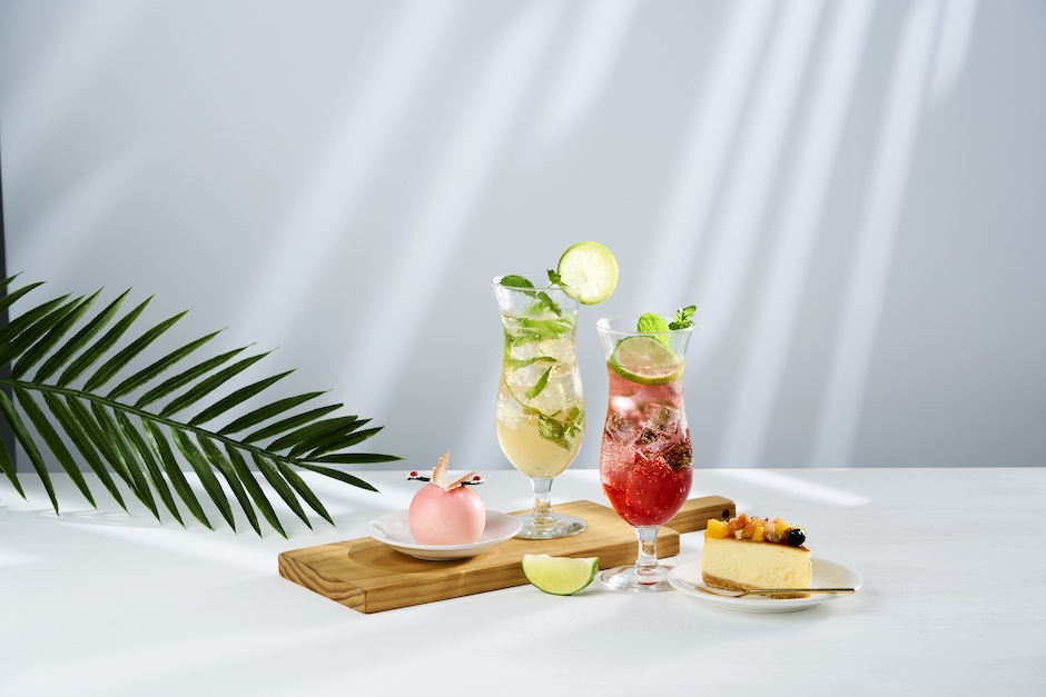 圖14. 「誠品生活時光淡水英專店」推出季節新品，沁涼薄荷加酸甜水果調製的無酒精ＭOJITO系列飲品第2杯半價。