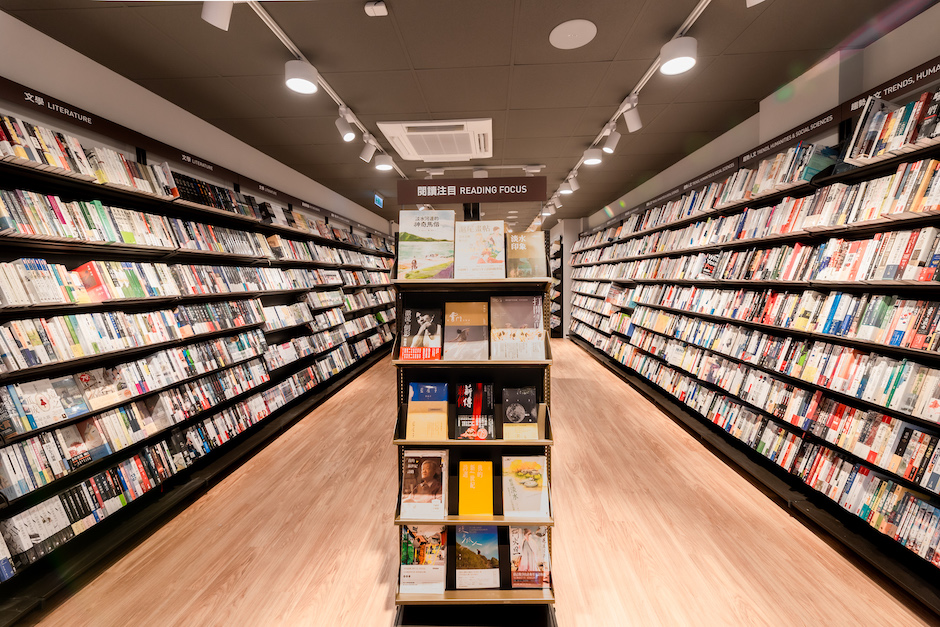 圖7.「誠品生活時光淡水英專店」以兒童、青少年及文學類的主題選書，滿足社區居民的全齡閱讀需求。