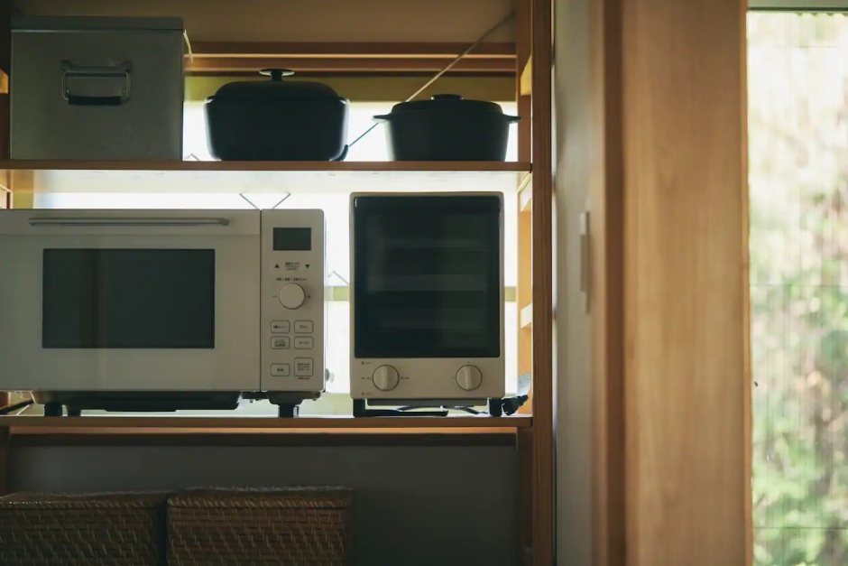 MUJI BASE KAMOGAWA的部分電器也選用無印良品的產品。（圖片來源：日本MUJI無印良品）