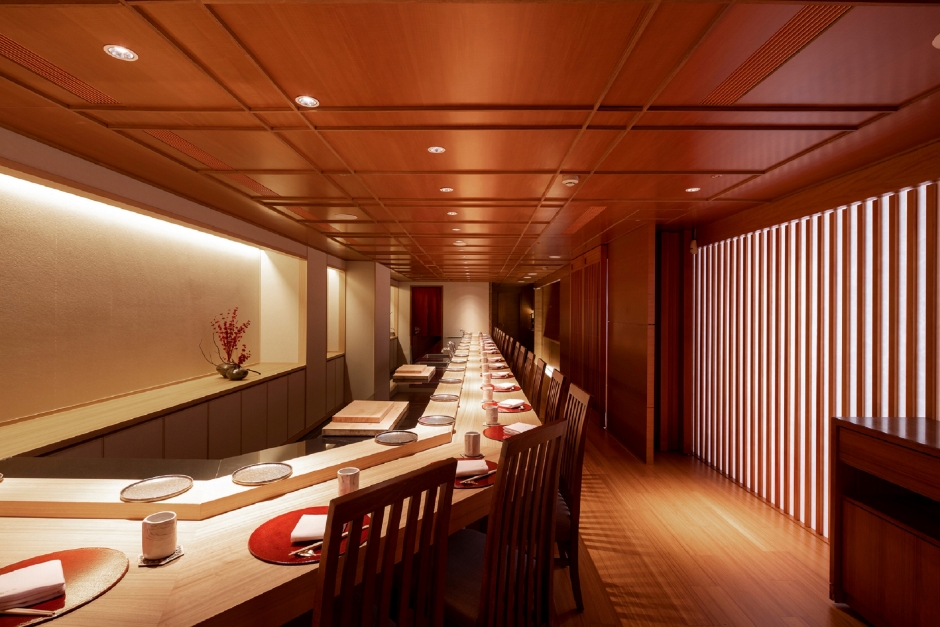 batch_新聞附件(二)-台北喜來登SUSHI MOMO全廳共有十八席座位