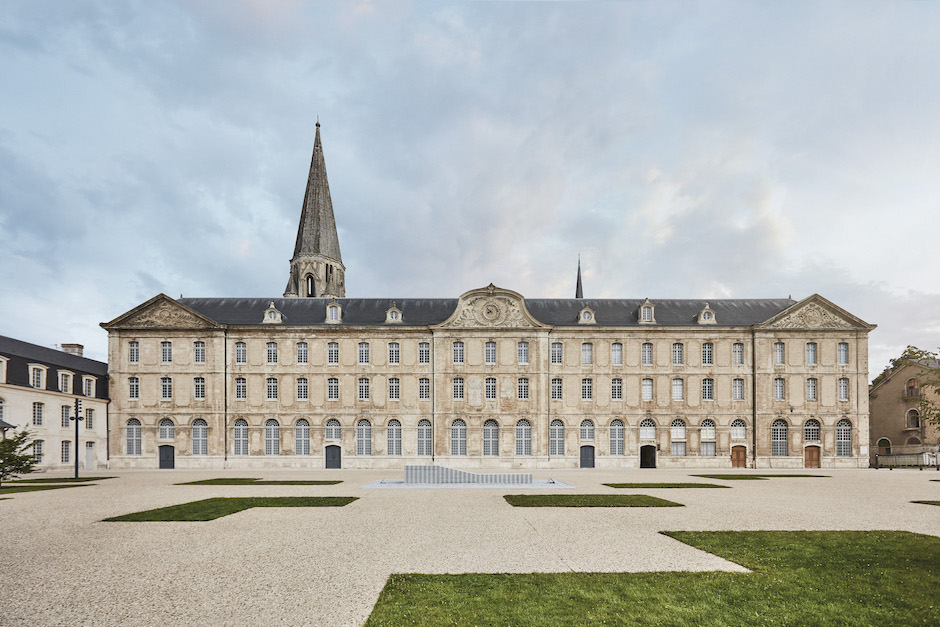 Abbaye Vendome atelier classified as a Monument Historique