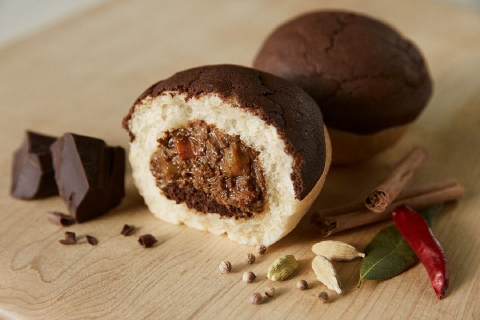 小檔GODIVA Bakery麵包店咖哩麵包 圖片來源：GODIVA Bakery ゴディパン 本店