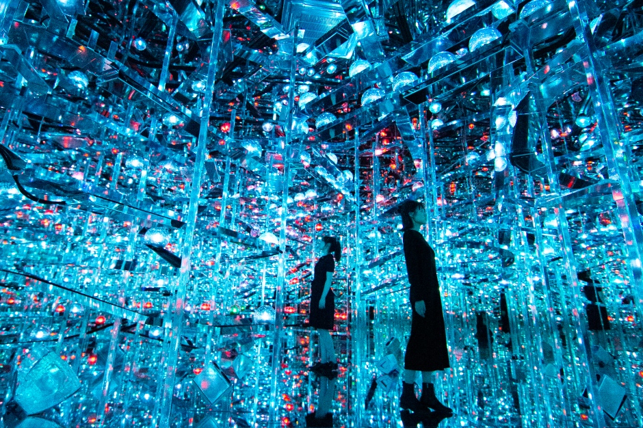 teamLab, Microcosmoses (tentative title) © teamLab teamLab, Microcosmoses (tentative title) © teamLab