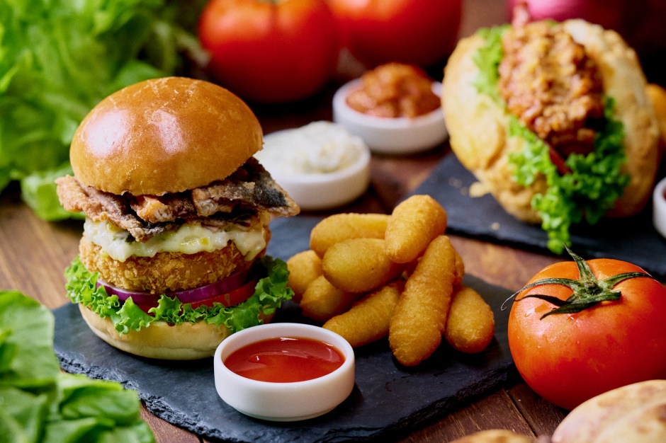 小檔2023府城漢堡節

「府城漢堡節」捷絲旅台南館_綿綿戲漁幸福堡，每顆260元