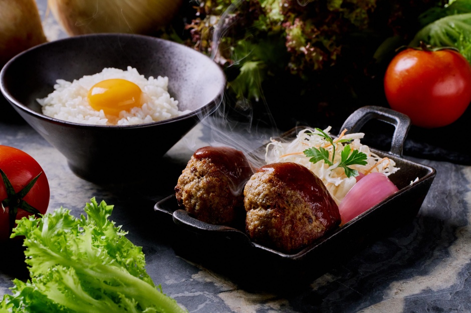 小檔2023府城漢堡節

「府城漢堡節」台南晶英酒店_牛在米身邊，每顆180元