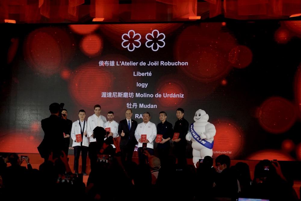 6082DD0E-B5EE-41E8-867A-DC183A1935A7