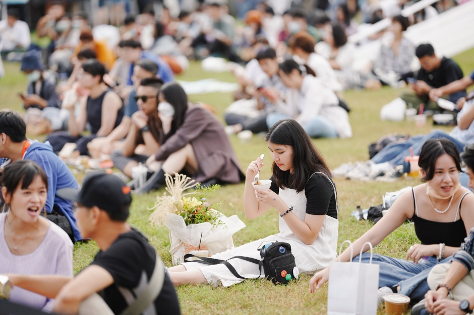 小檔2023台中黑白風格限定市集252295338_4549090955172843_6794443456850219848_n開賣以來大受歡迎的LARUE服務台霜淇淋這次也推出新口味來到台中