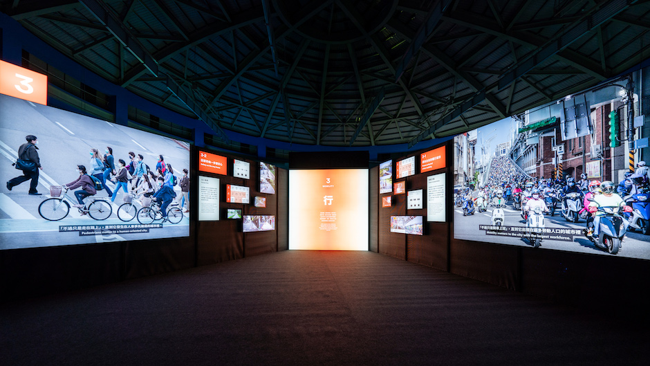台灣設計展鶯歌運動中心展場2〈共好 Let's go!〉展覽現場(圖片提供:台灣設計研究院) 台灣設計展鶯歌運動中心展場2〈共好 Let's go!〉展覽現場(圖片提供:台灣設計研究院)