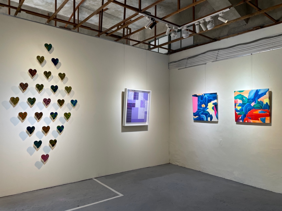 小檔2023馬祖國際藝術島IMG_4181馬祖在地重要藝術家曹楷智、李若梅，本屆擔任《島內視角－穿越時間的時間》的策展人，邀請長期關注且深入馬祖的藝文創作者，展現始於島內的視角及觀點。