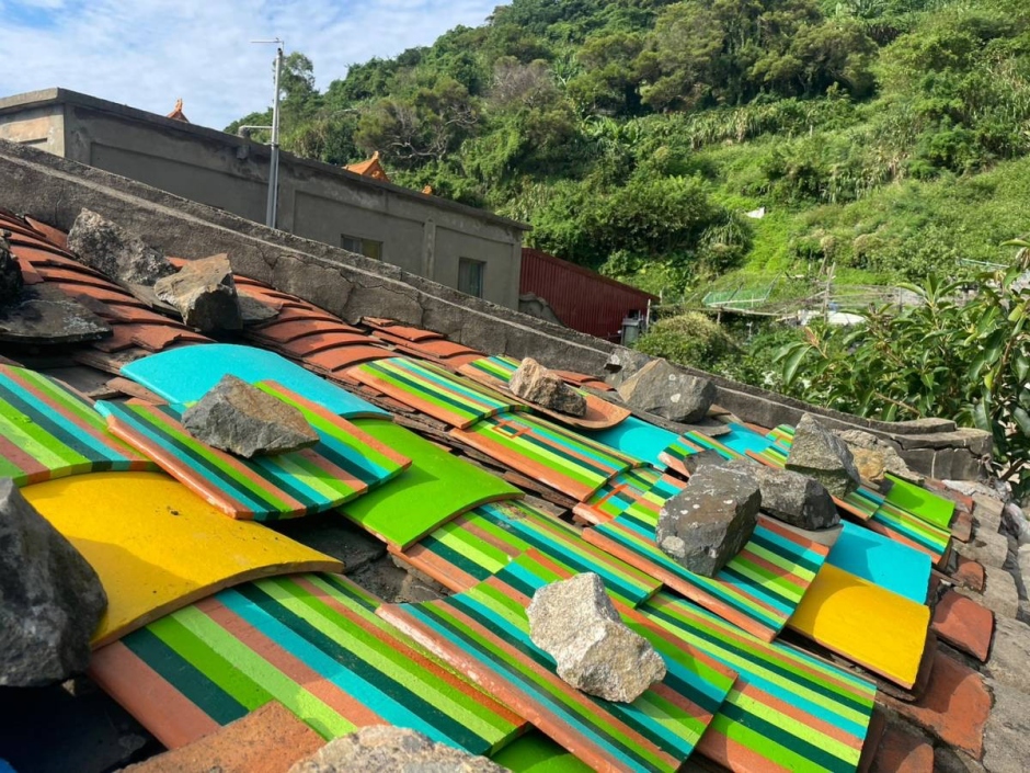 小檔2023馬祖國際藝術島藝術游擊_AG03《地方_記憶、想像與認同《色彩代數記號》-屋頂篇》林瑩宣（02）