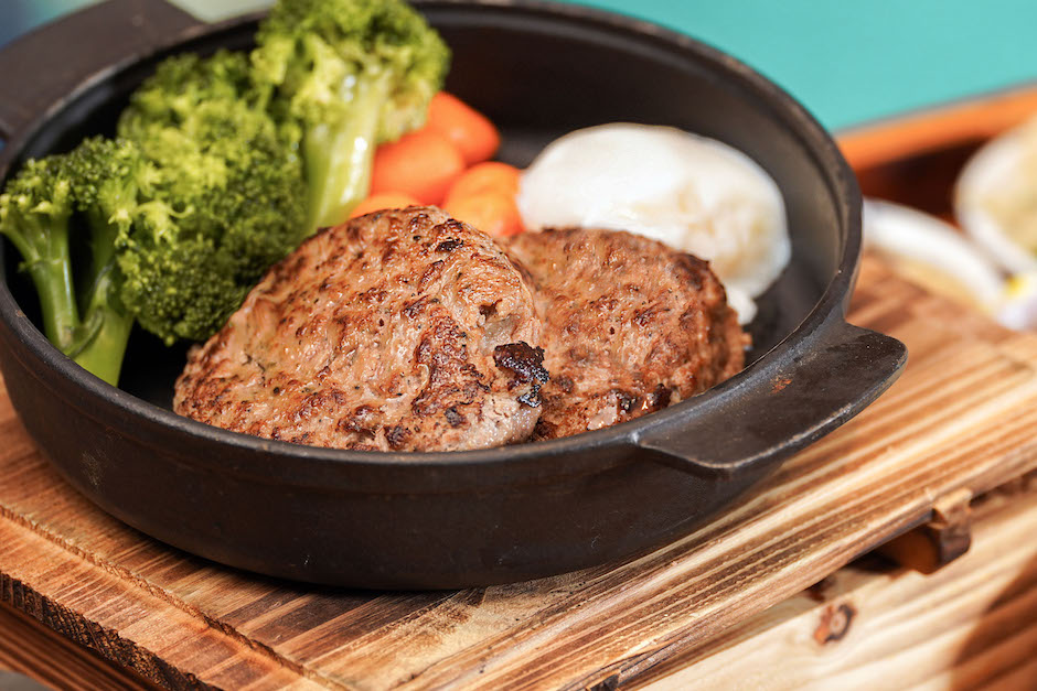 手打炭燒和牛漢堡排