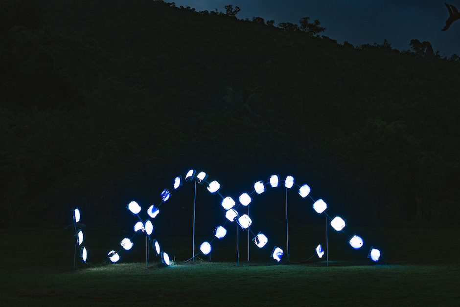 台東光祭展出作品,黑川互動媒體藝術 X 山影藝術實驗所-《回聲光譜》1 台東光祭展出作品,黑川互動媒體藝術 X 山影藝術實驗所-《回聲光譜》1