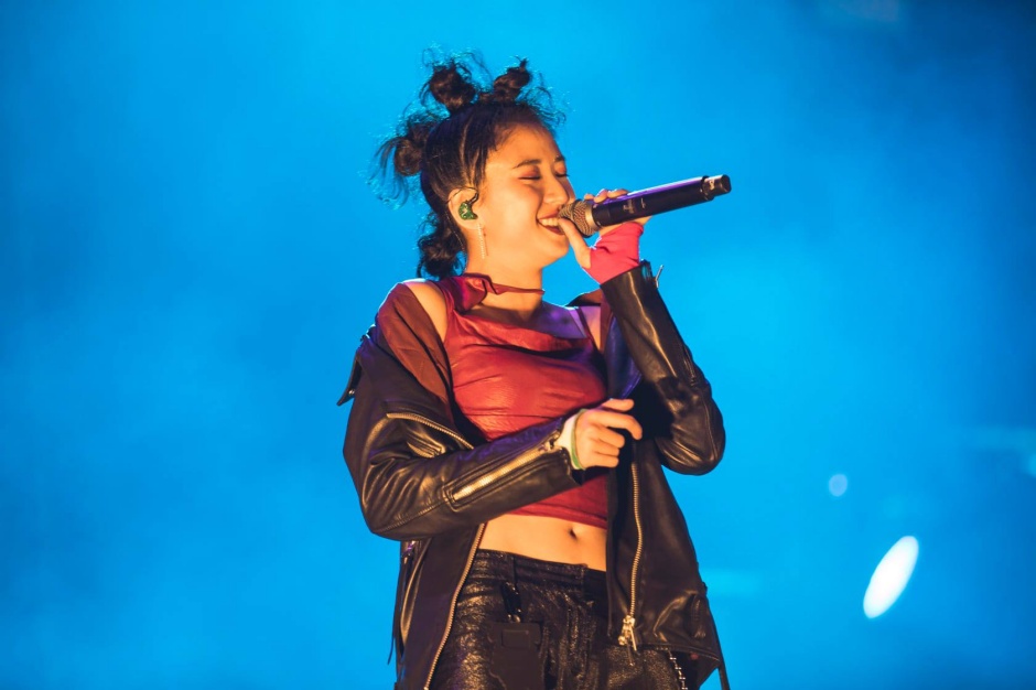 第二屆9m88在球舞台feat. 滅火器的吉他手宇辰翻唱My Chemical Romance〈Welcome To The Black Parade〉。（圖片提供：夥球擊）