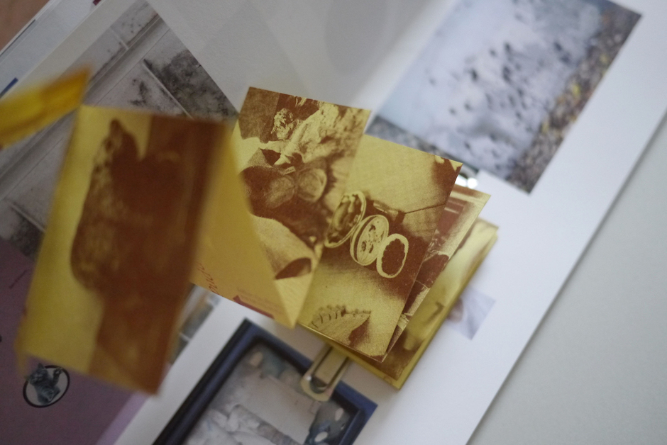 〖TTYL BOOK〗取自「talk to you later」的縮寫，由三位圖書愛好者和製作者組成的團體。8