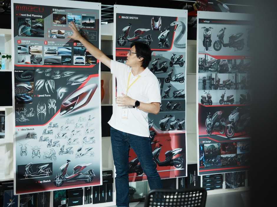 打開台北的活動之一：參觀浩漢設計04交通設計師分析設計發展緣由