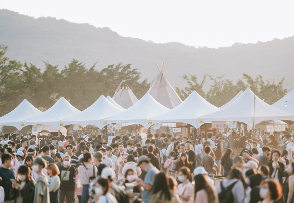 ISLAND.002 ISLAND.002