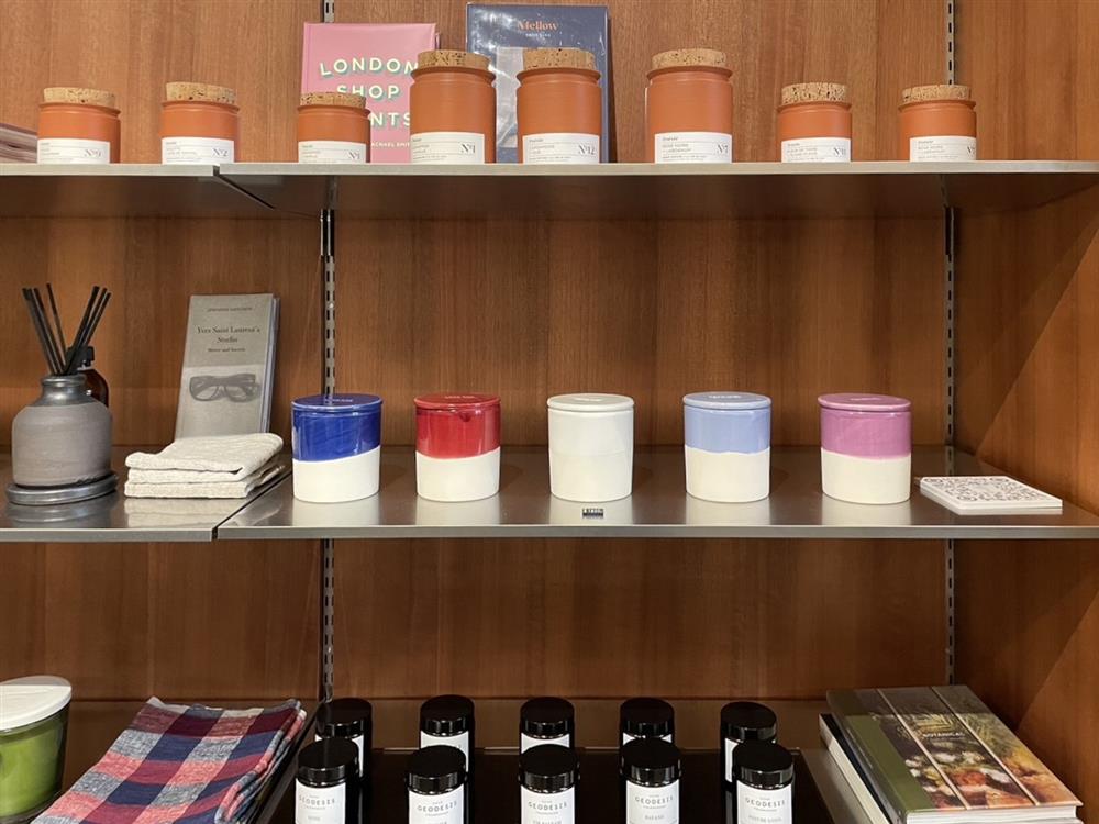 逐日Labo Journalier店面1