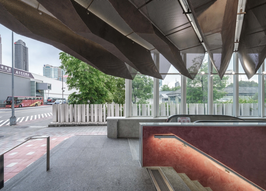 8c6702f3-5728-44b7-9888-ce67fe07db17 8c6702f3-5728-44b7-9888-ce67fe07db17