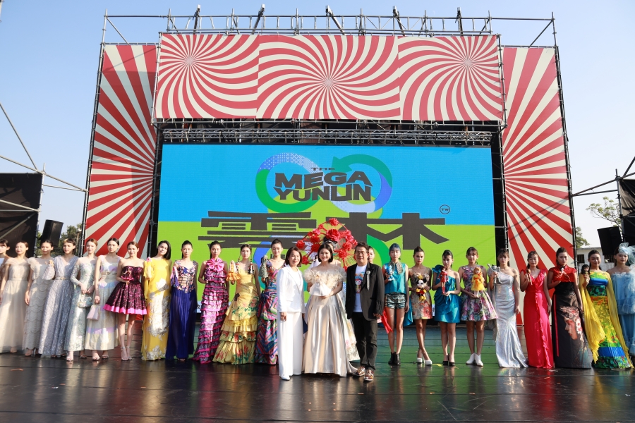 3.北港糖廠史上首次藝術時尚走秀(高解析度)