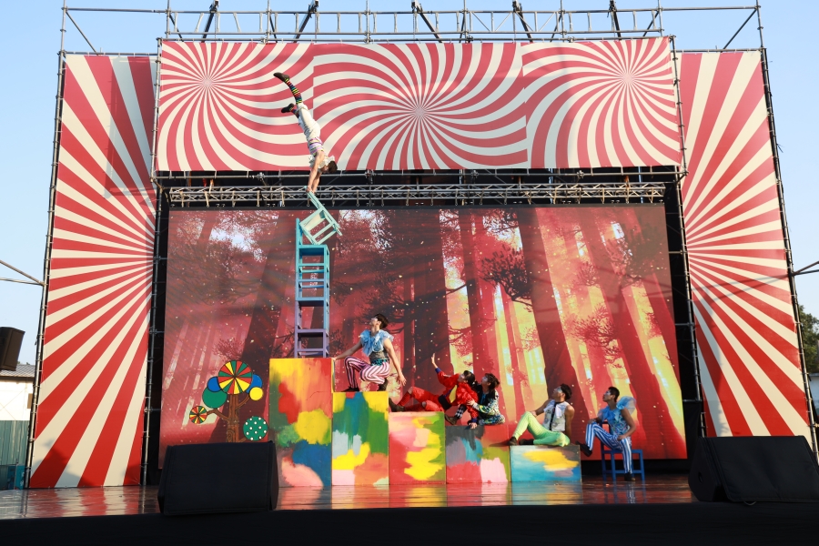 1.策展活動開幕日節目-FOCA馬戲團(高解析度)