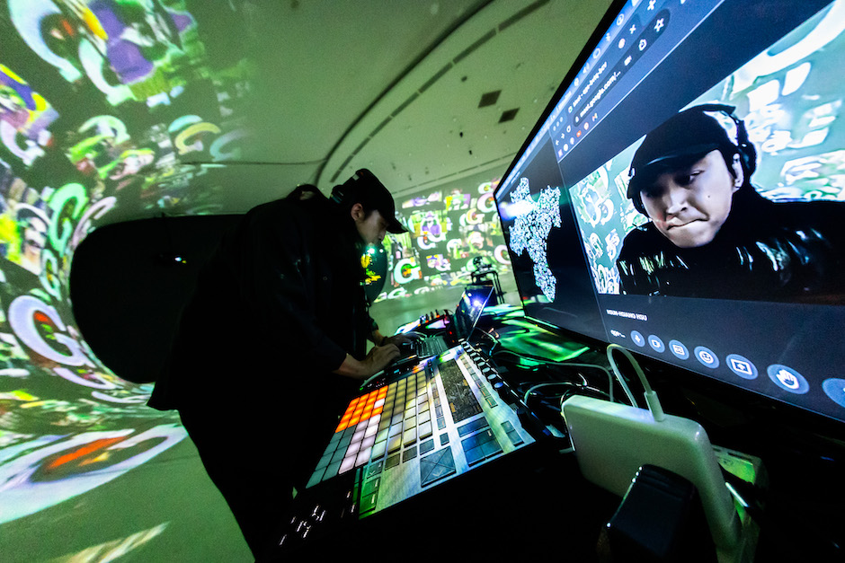 超維度攜手3組藝術家「reCONNECT: 2023 BORDERLESS CANVAS」12