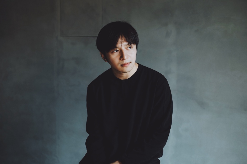 小檔2024 WE ARE主視覺設計師_何庭安 2本次視覺邀請台灣新銳平面設計師 #何庭安 （ TingAn Ho）  操刀