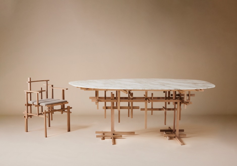 日本建築大師隈研吾聞名於其作品中對大自然的讚頌,是安縵的長期合作夥伴,他為Aman Interiors設計了一套標誌性的餐桌餐椅。(圖片提供:Aman Interiors) 日本建築大師隈研吾聞名於其作品中對大自然的讚頌,是安縵的長期合作夥伴,他為Aman Interiors設計了一套標誌性的餐桌餐椅。(圖片提供:Aman Interiors)
