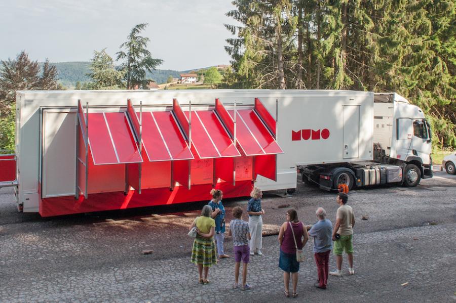 「MuMo」把藝術帶到沒有美術館的地方！攜手英國Tate、法國龐畢度中心，至今巡迴七國各地