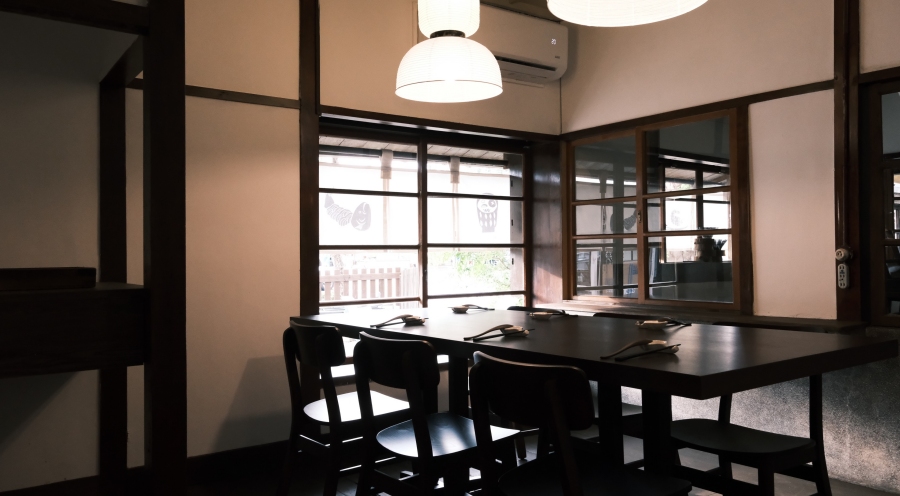 米崙丼飯屋室內空間氛圍典雅,復古且懷舊。(圖片提供:雲品國際) 米崙丼飯屋室內空間氛圍典雅,復古且懷舊。(圖片提供:雲品國際)