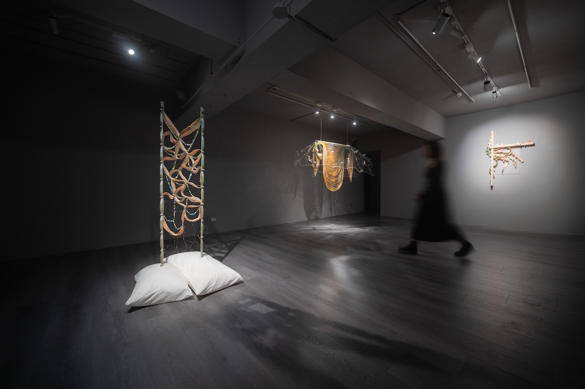 伊日藝術計劃展覽《耿傑生：回到自然捲》！藉木工技法重構植物與木材的「生命時間序」