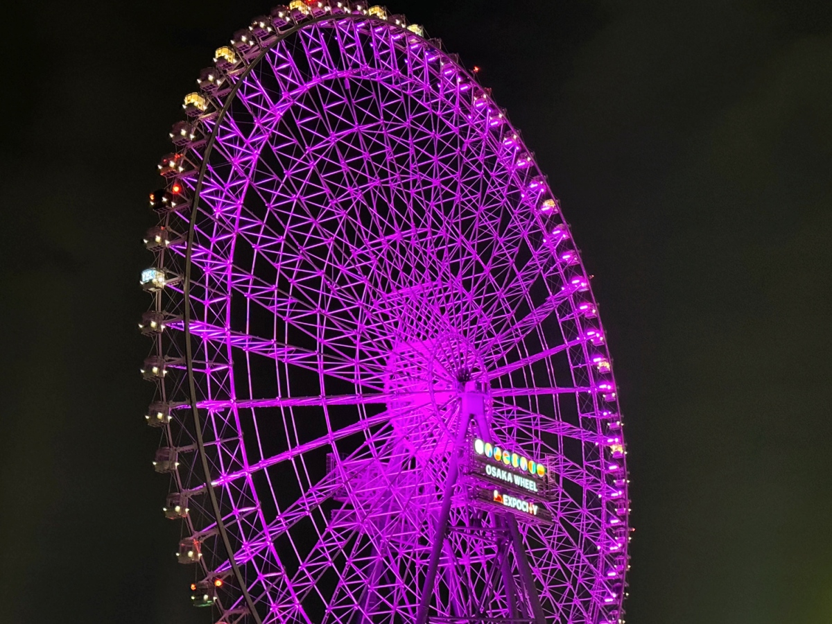 摩天輪OSAKA WHEEL也將以櫻花色的燈光點亮夜空。(圖片提供:OSAKA WHEEL) 摩天輪OSAKA WHEEL也將以櫻花色的燈光點亮夜空。(圖片提供:OSAKA WHEEL)