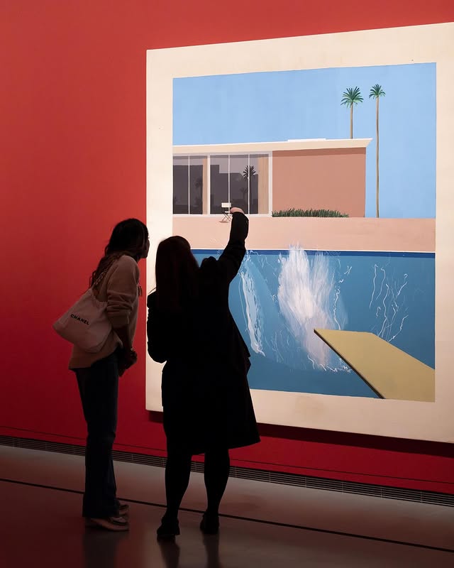 史上最大David Hockney展覽現身巴黎!400+作品齊聚路易威登基金會,一次看盡70年創作軌跡 史上最大David Hockney展覽現身巴黎!400+作品齊聚路易威登基金會,一次看盡70年創作軌跡