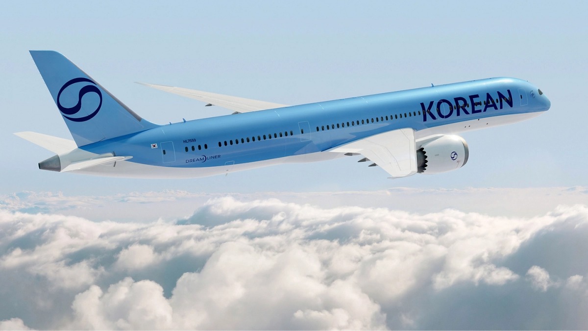 大韓航空睽違40年品牌重塑!Logo呈現「絲帶太極」意象,韓國傳統農樂、書法融入設計 大韓航空睽違40年品牌重塑!Logo呈現「絲帶太極」意象,韓國傳統農樂、書法融入設計