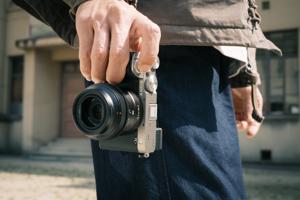 Sony α7CR支援多種不同大小RAW檔格式選擇,必要時可節省記憶卡空間。 Sony α7CR支援多種不同大小RAW檔格式選擇,必要時可節省記憶卡空間。