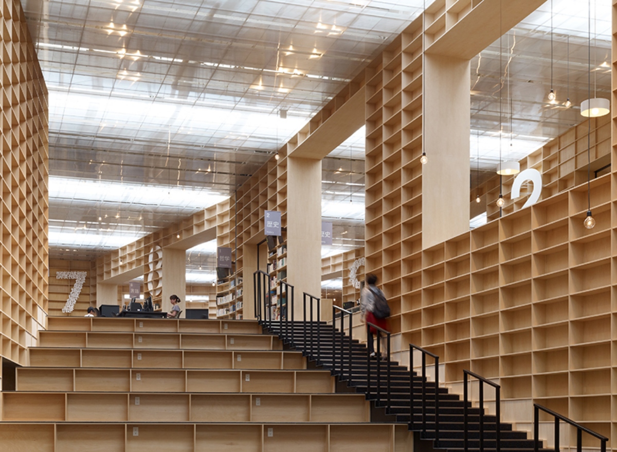 《武蔵野美術大学美術館・図書館》2010年(Photo:DAICI ANO) 《武蔵野美術大学美術館・図書館》2010年(Photo:DAICI ANO)