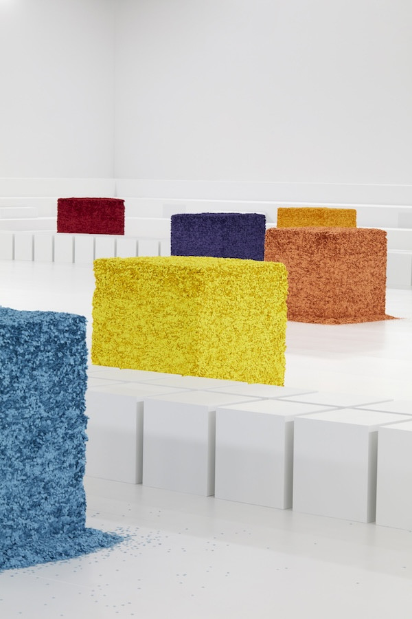 LOEWE「Puzzle」十週年展覽快閃台北!以皮革工藝將藝術拼貼畫、博弈現場與未來城市 LOEWE「Puzzle」十週年展覽快閃台北!以皮革工藝將藝術拼貼畫、博弈現場與未來城市