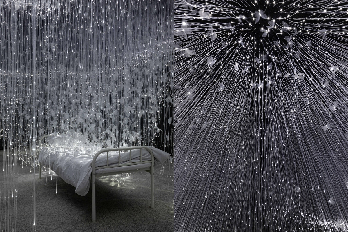 〈意識的蛻變〉,塩田千春,2025,綜合材料,尺寸可變。Metamorphosis of Consciousness, Chiharu Shiota, 2025, Mixed media, Dimensions variable.(圖片提供:紅磚美術館) 〈意識的蛻變〉,塩田千春,2025,綜合材料,尺寸可變。Metamorphosis of Consciousness, Chiharu Shiota, 2025, Mixed media, Dimensions variable.(圖片提供:紅磚美術館)