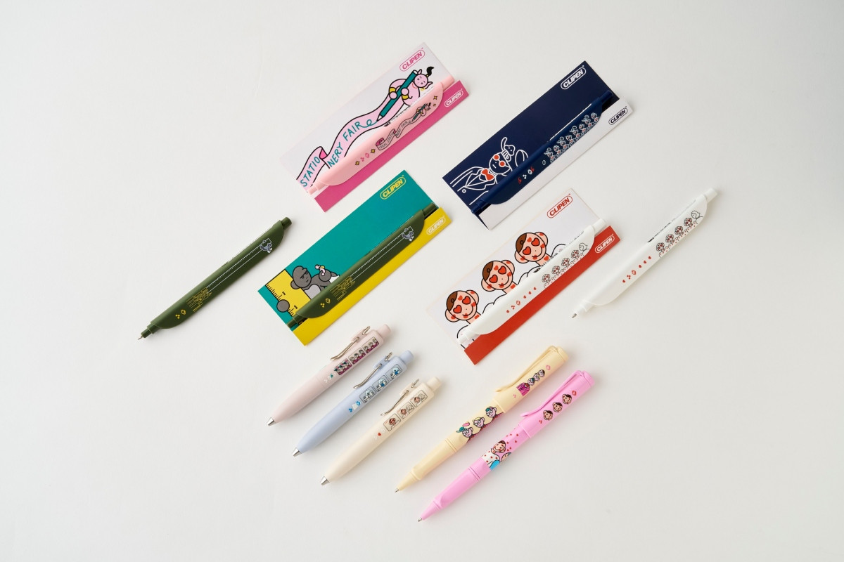 unpis x LAMY Safari鋼珠筆;unpis x uni-ball one P鋼珠筆。(圖片提供:誠品) unpis x LAMY Safari鋼珠筆;unpis x uni-ball one P鋼珠筆。(圖片提供:誠品)