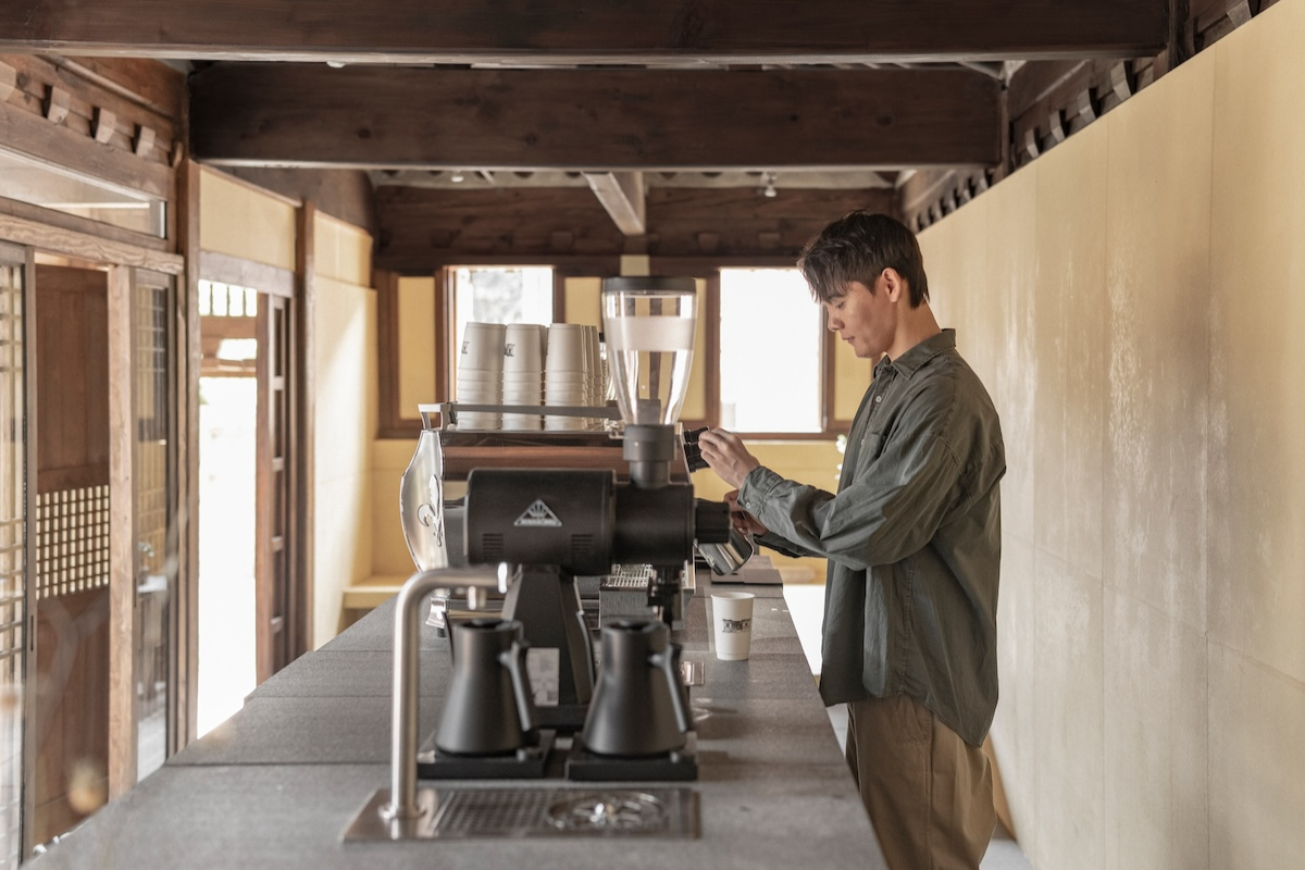 Le Labo首爾北村韓屋實驗室開張！傳統韓屋化身香氛體驗空間，Le Labo Café進駐