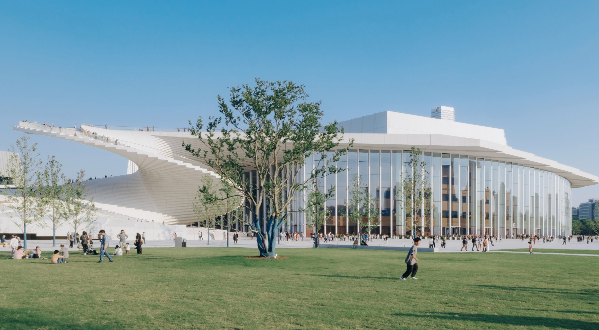 Snøhetta設計「上海大歌劇院」正式開放！扇子躍出戲曲融入建築，成開放式屋頂和螺旋階梯