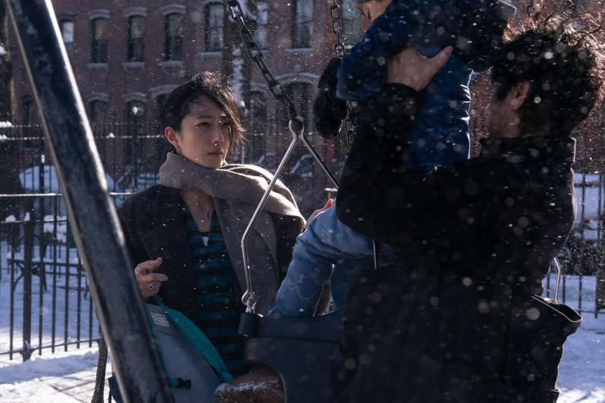 桂綸鎂於《親愛的陌生人》中飾演妻子、母親「Jane」一角。(圖片來源:東映映畫《Dear Stranger》官方社群 Instagram @d_stranger_mv) 桂綸鎂於《親愛的陌生人》中飾演妻子、母親「Jane」一角。(圖片來源:東映映畫《Dear Stranger》官方社群 Instagram @d_stranger_mv)