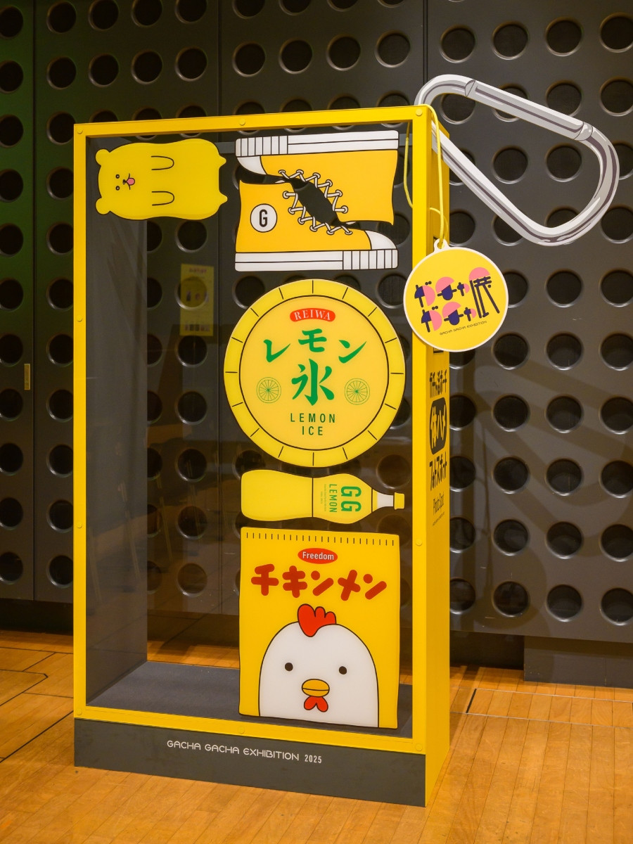 觀眾可走進展場限定的大型「扭蛋收納袋」中拍照留念。(圖片來源:株式会社松屋) 觀眾可走進展場限定的大型「扭蛋收納袋」中拍照留念。(圖片來源:株式会社松屋)