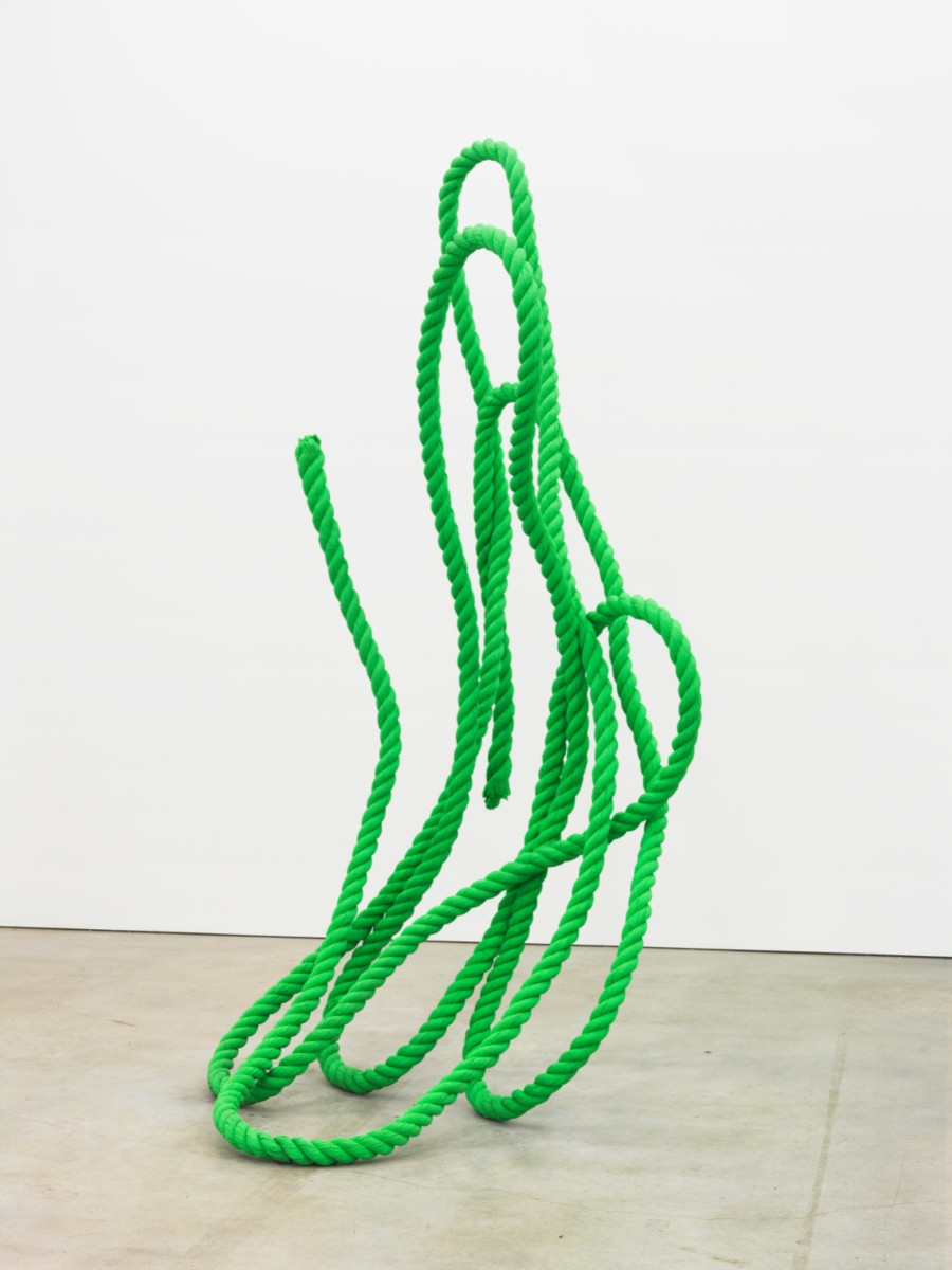 展品〈繩子〉,2015,上色矽膠、不鏽鋼。(圖片提供:毓繡美術館 © Tony Matelli) 展品〈繩子〉,2015,上色矽膠、不鏽鋼。(圖片提供:毓繡美術館 © Tony Matelli)