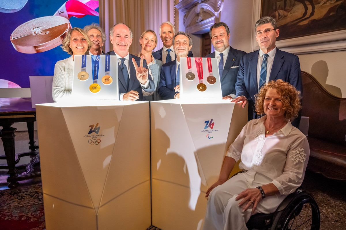 2026米蘭冬奧獎牌設計！兩種牌面質地象徵團結精神，展現義大利精緻工藝